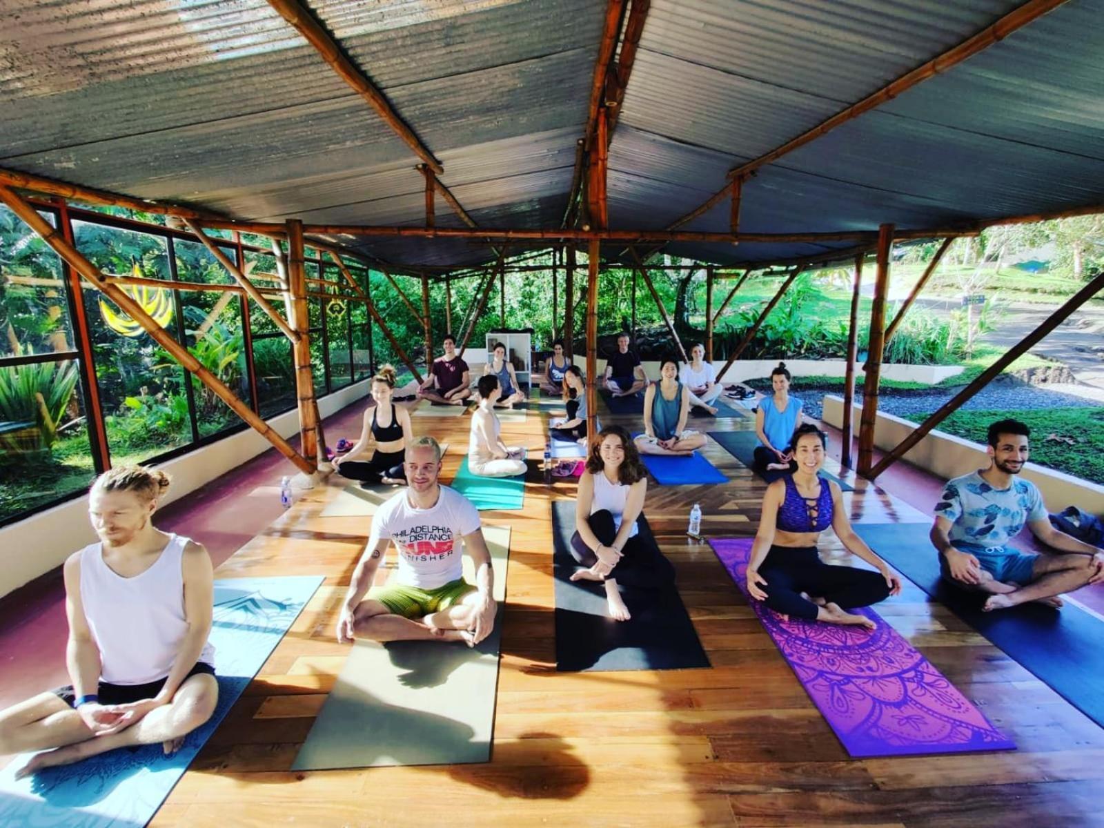 Essence Arenal Spa & Yoga El Castillo Eksteriør billede